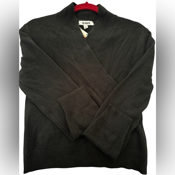 BB Dakota Black V-Neck long sleeve Sweater Small - Picture 5 of 9